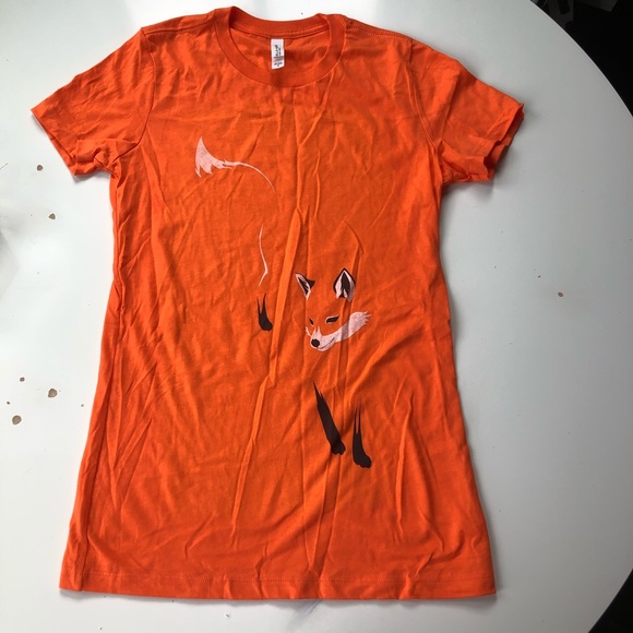 Foxy Graphic Tee Size Medium - Never Worn!